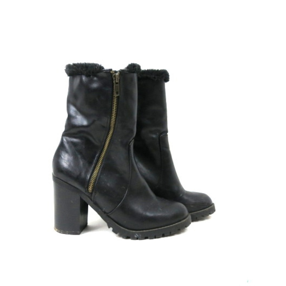 Black Furry Lined Snow Boots High Heel Snowboots